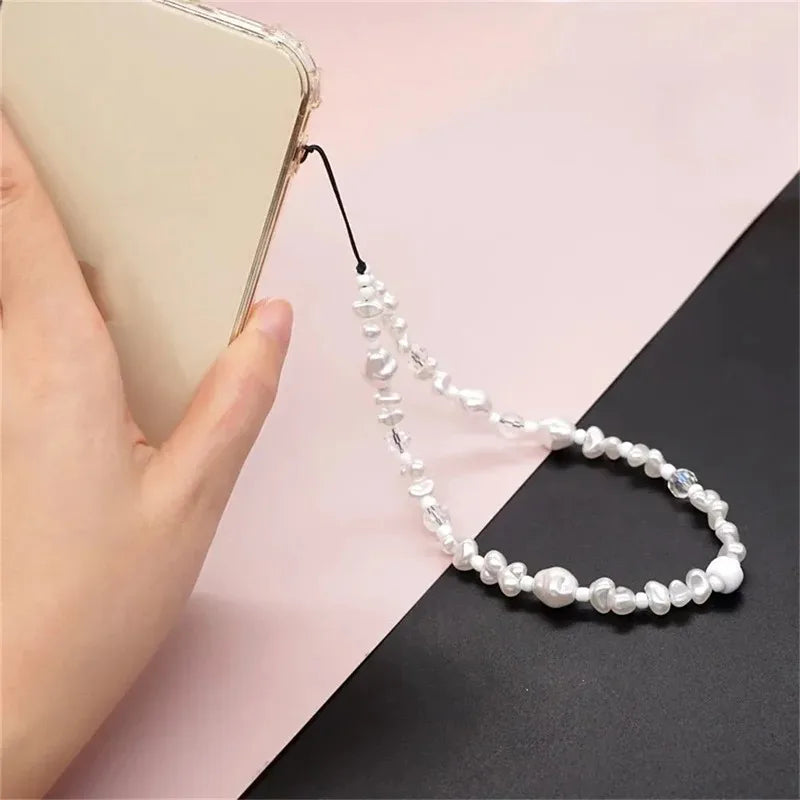 PC Korean Cute Pearl Love Heart Short Hand Wrist Lanyard Simplicity Short Phone Strap For Cell Phone Earphone Backpack Camera Chain