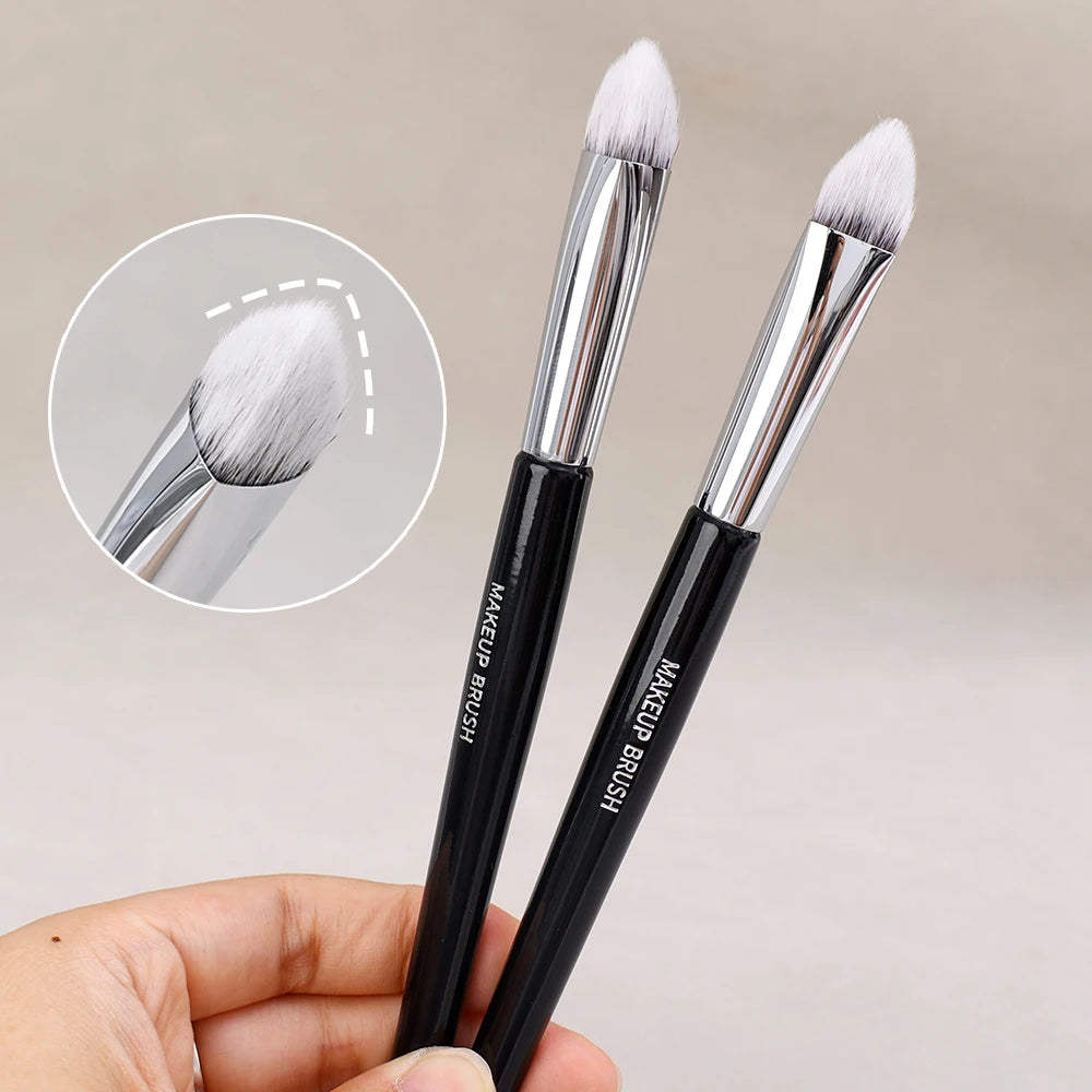 Professional Triangle Cone Makeup Brushes Cover Dark Circles Foundation Concealer Brush Cosmetic Face Detail Brush Beauty Tools