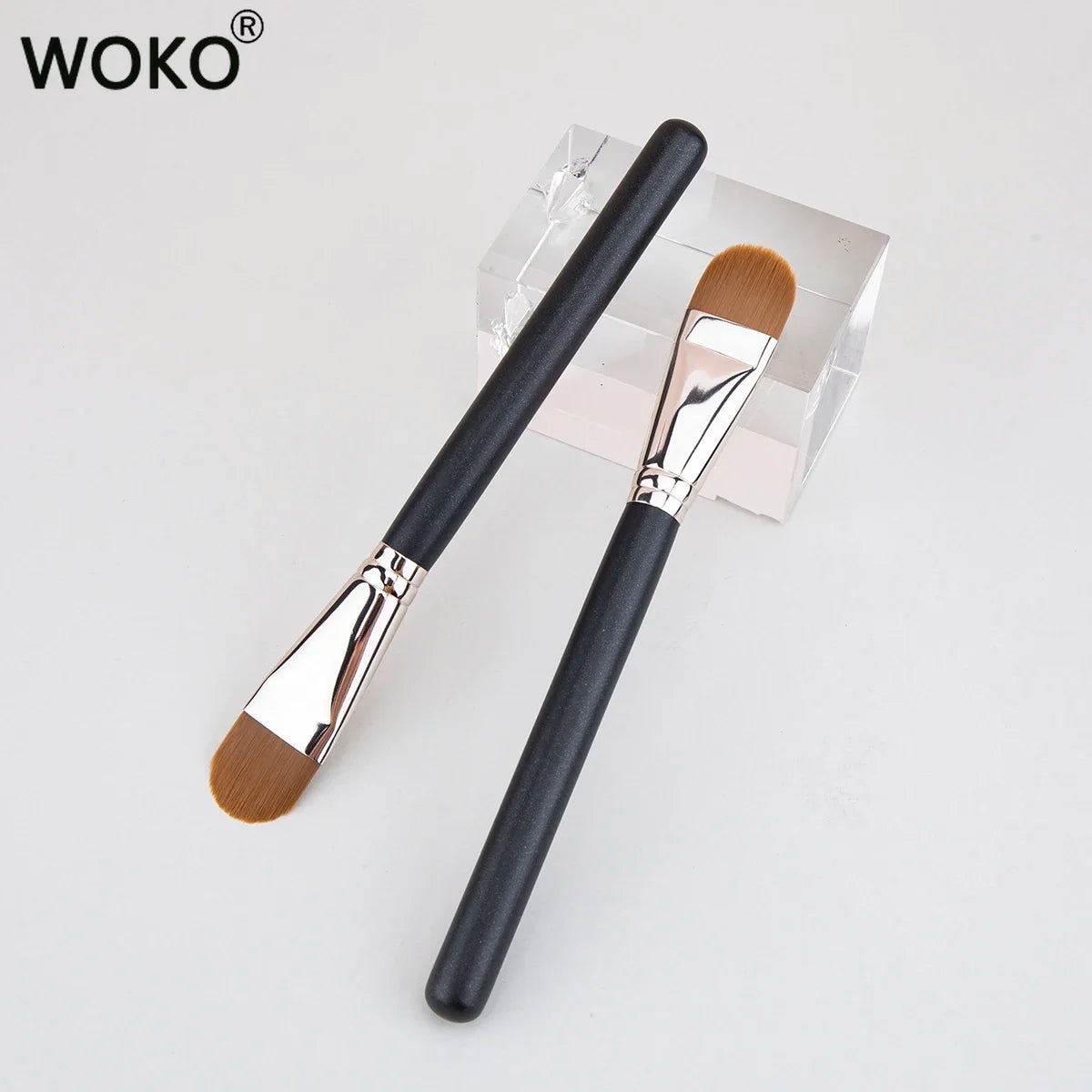 Upgraded M-191 Flat Round Ultra-thin Foundation Makeup BrushProfessional Contour Liquid  Foundation Cream Concealer Make-up Tool