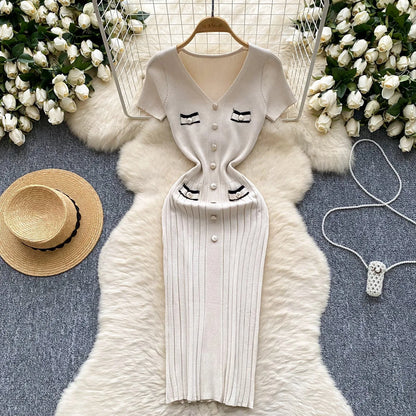 YuooMuoo Chic Fashion Sexy Wrap Hips Knitted Dress Women V-neck Short Sleeve Bodycon Pleated Sweater Dress Office Lady Vestios